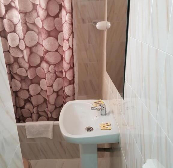 스탠다드 룸, Hostal Montsant