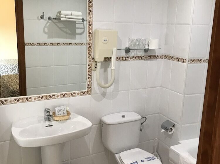 اتاق استاندارد, Hostal Santo Tomé