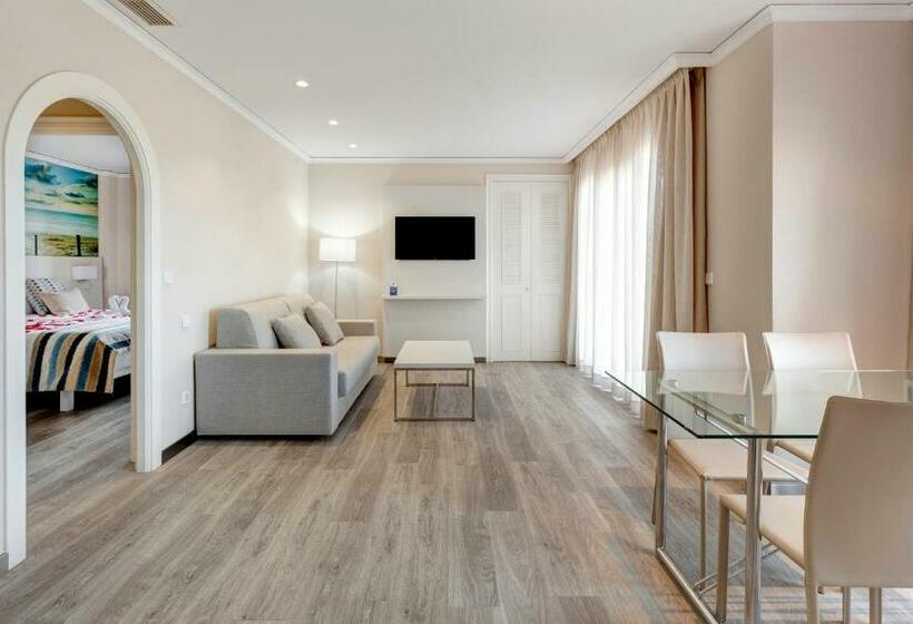سوئیت کلاسیک, Oliva Nova Beach & Golf