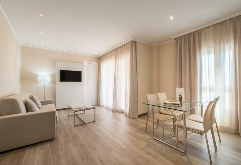 سوئیت کلاسیک, Oliva Nova Beach & Golf