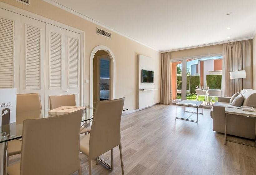 سوئیت کلاسیک, Oliva Nova Beach & Golf