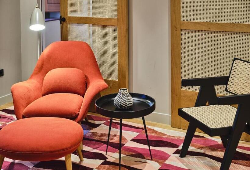 Номер Deluxe, Palacio De Samaniego