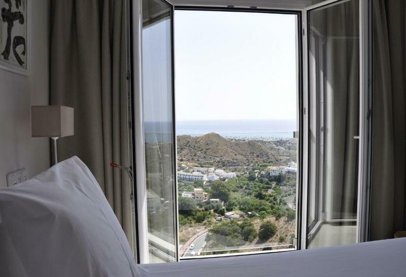 اتاق استاندارد با چشم‌انداز دریا, Boutique Hotel Mamabels