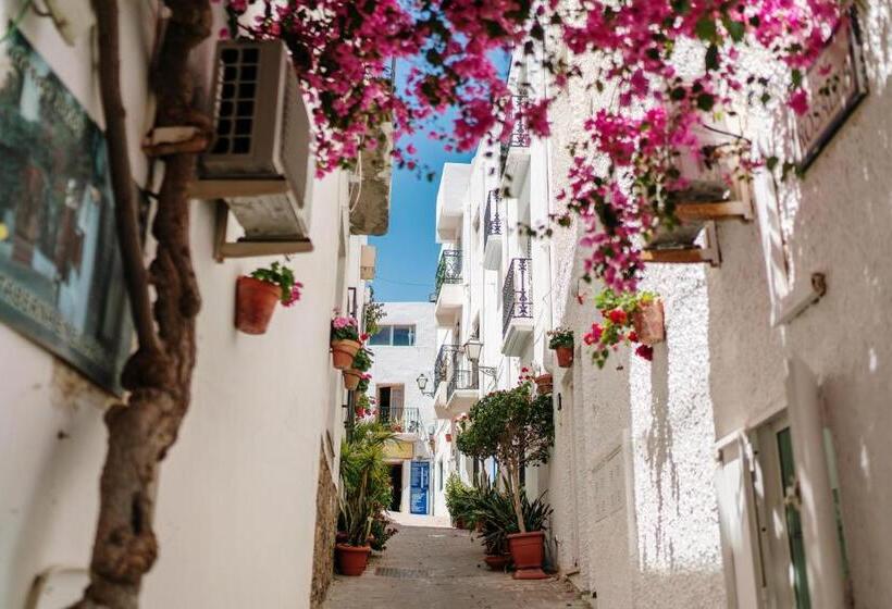 اتاق استاندارد با چشم‌انداز دریا, Boutique Hotel Mamabels