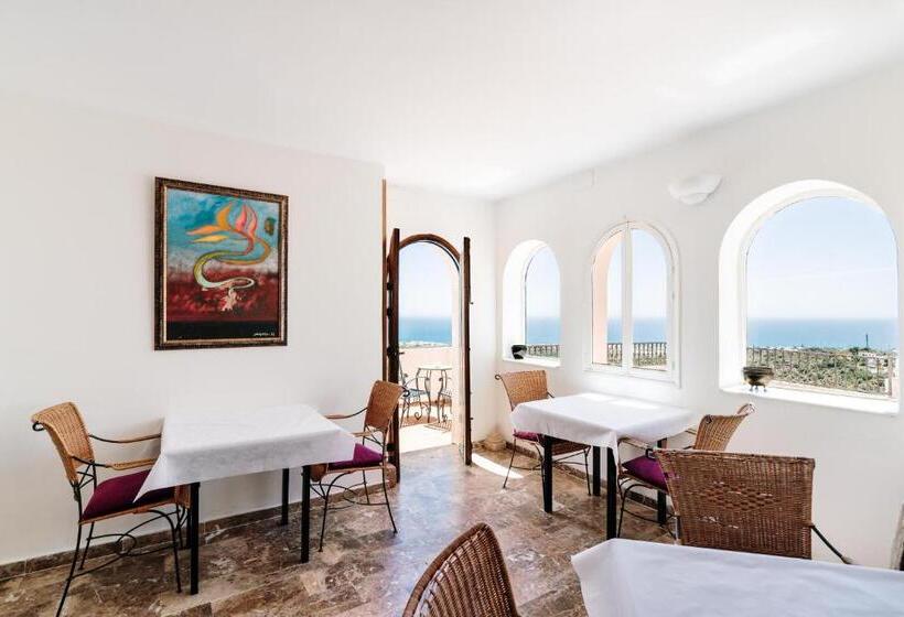 اتاق استاندارد با چشم‌انداز دریا, Boutique Hotel Mamabels