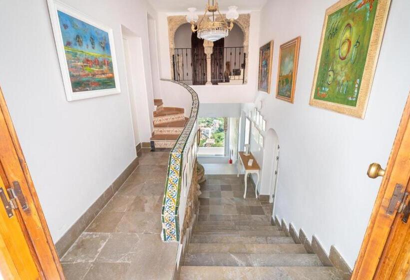 اتاق استاندارد با چشم‌انداز دریا, Boutique Hotel Mamabels