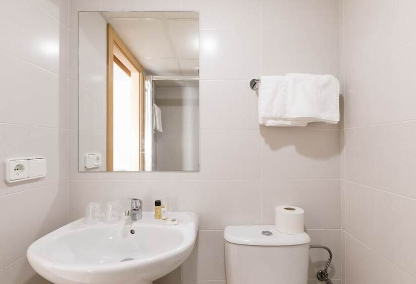 Номер Стандарт, Hostal Roca