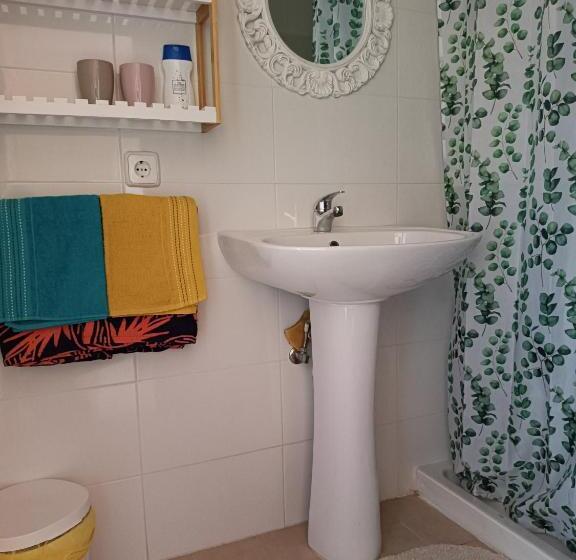 Номер Стандарт Вид на Море, Hostal Bélgica