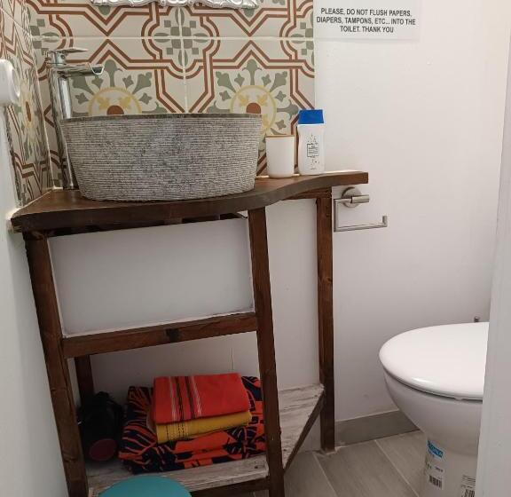 Номер Стандарт Боковой Вид на Море, Hostal Bélgica
