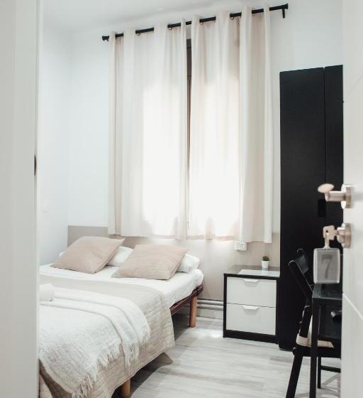 Номер Стандарт, Hostal Ruta De Francia
