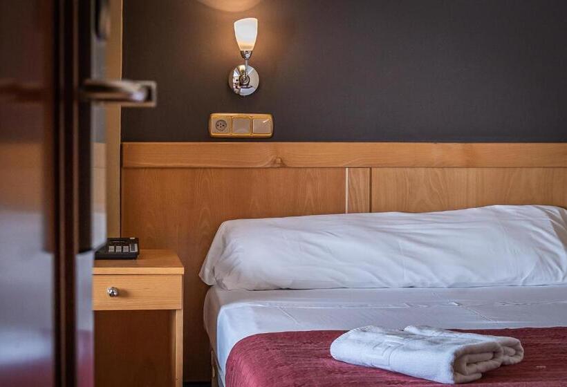 Quarto Familiar, Silva