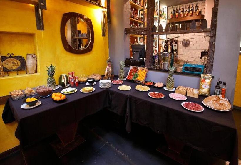 Suite con Balcón, Alhambra Suites
