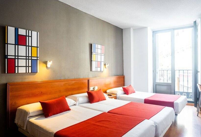 اتاق استاندارد سه نفره, Hostal Persal