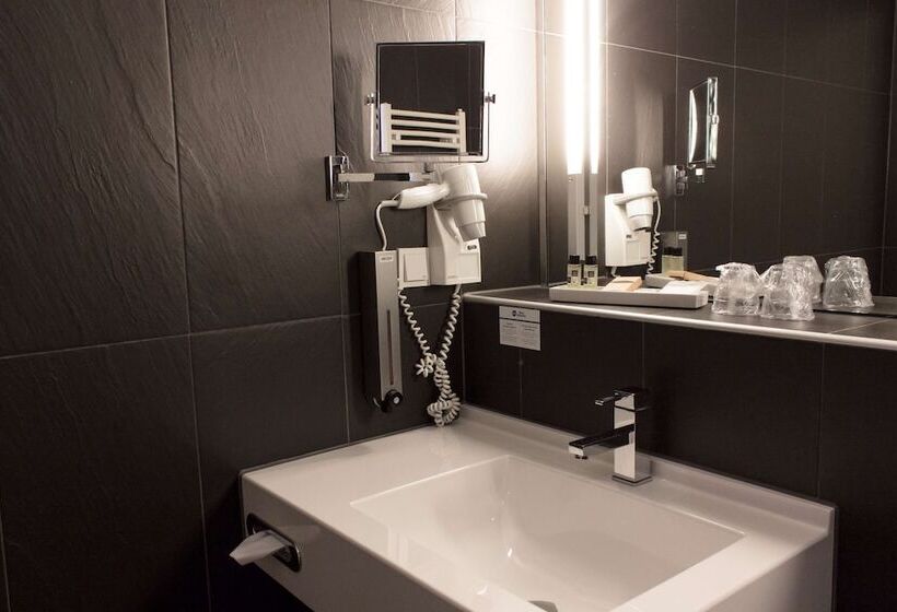 Номер Комфорт, Best Western Plaza Hotel Wels