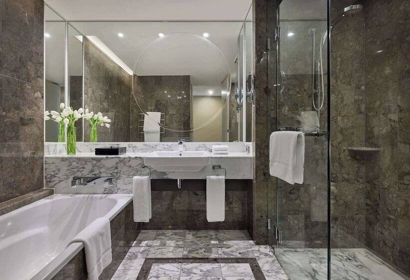 اتاق استاندارد با چشم‌انداز رودخانه, Grand Hyatt Melbourne