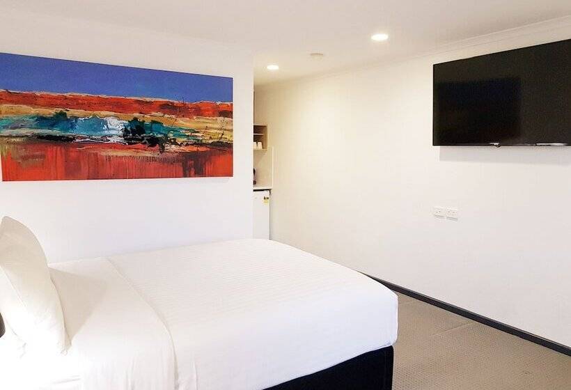 주니어 스위트, William Macintosh Motor Lodge