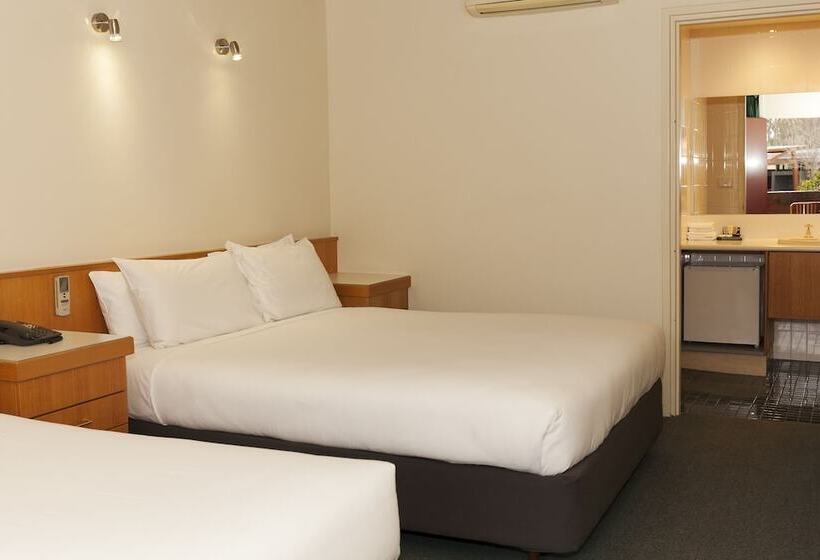 스탠다드 트리플 룸, Echuca Nirebo Motel