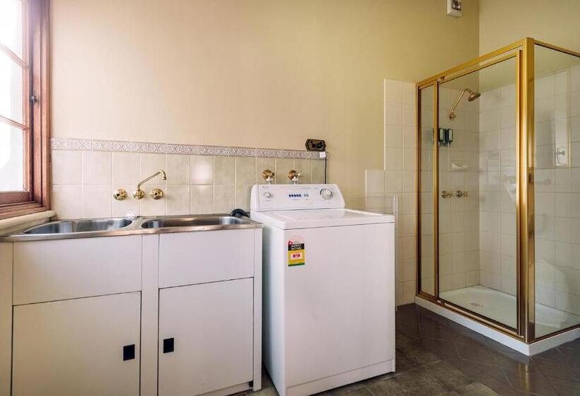 Апартаменты 2 Спальни, Fitzroy Motor Inn