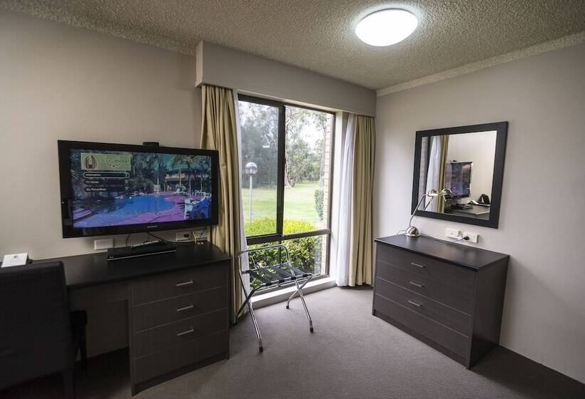 جناح إدارى, The Galaxy Motel
