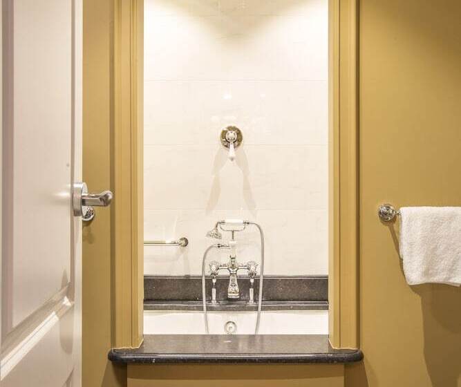 Номер Deluxe, Boutique Hotel De Castillion   Small Elegant Family