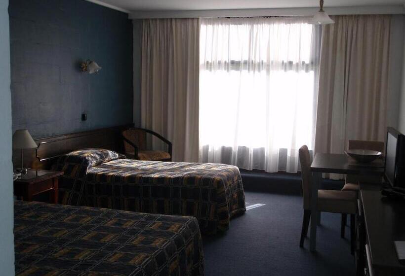 Quarto Economy, West Coaster Motel