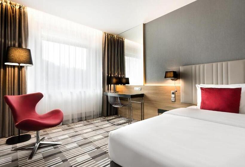 Quarto Classe Business, International Brno