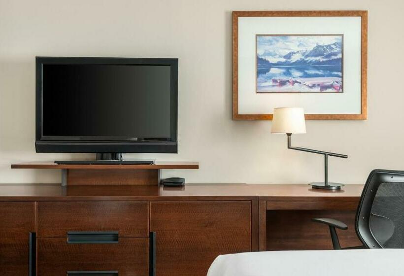 Стандартный Номер Кровать Кинг, Travelodge By Wyndham Calgary South