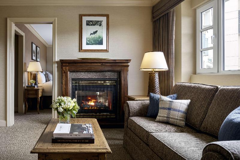 Полулюкс Кровать Кинг, Fairmont Chateau Whistler