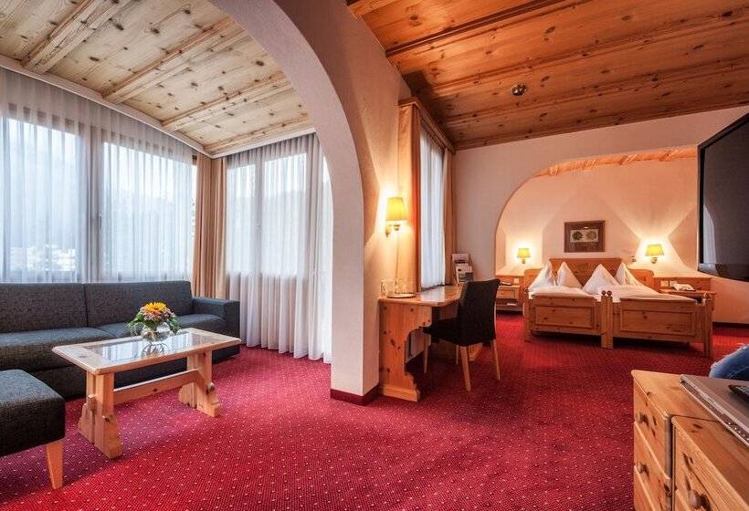 سوییت جونیور, Waldhotel Arosa
