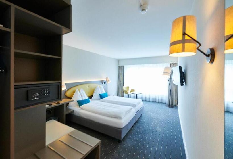 Номер Стандарт, Holiday Thun