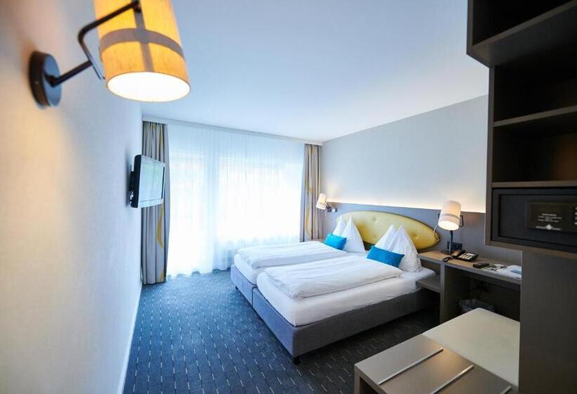 Номер Стандарт, Holiday Thun