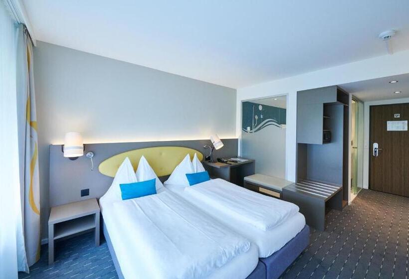Номер Стандарт, Holiday Thun