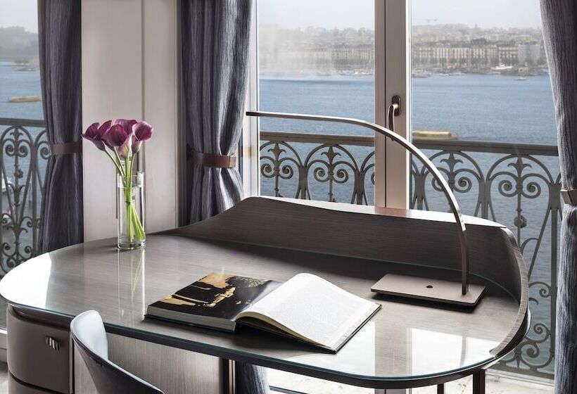 اتاق پرمیوم, The Ritz Carlton Hotel De La Paix, Geneva