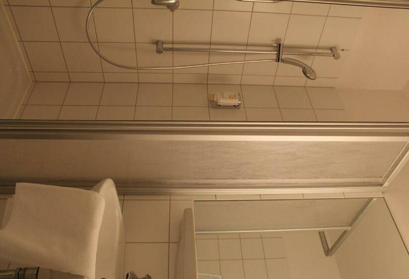 اتاق استاندارد یک نفره, Enjoy Hotel Am Studio