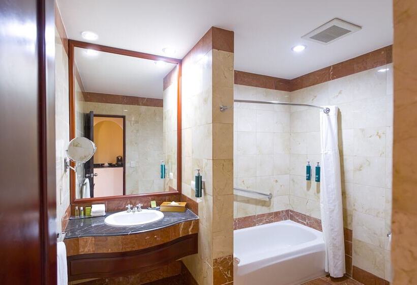 Номер Executive, DoubleTree by Hilton Hotel Cariari San Jose - Costa Rica