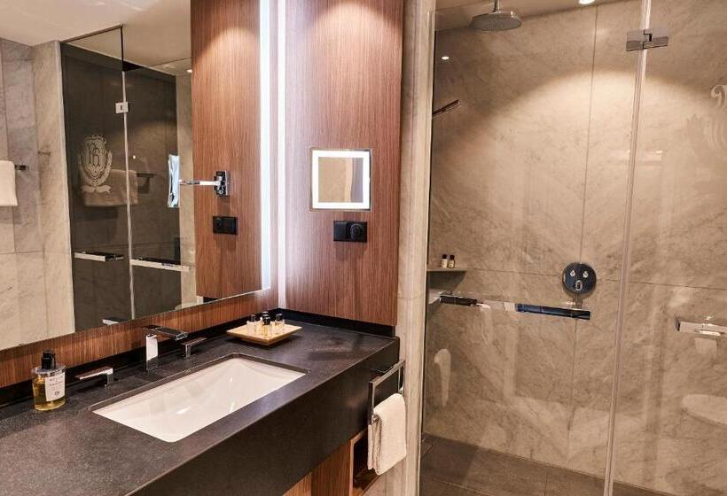 Номер Deluxe, Steigenberger Icon Parkhotel Düsseldorf