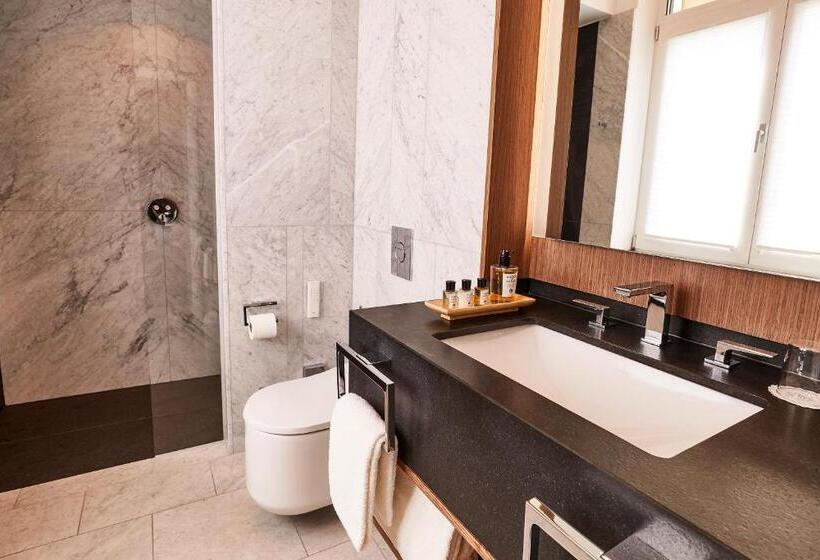 سوییت جونیور, Steigenberger Icon Parkhotel Düsseldorf