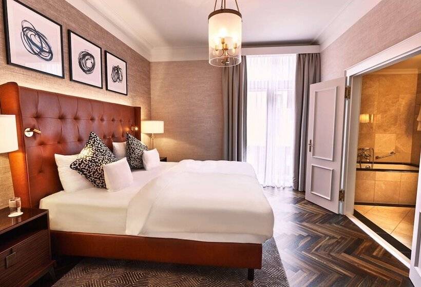 Люкс Повышенной Комфортности, Steigenberger Icon Parkhotel Düsseldorf