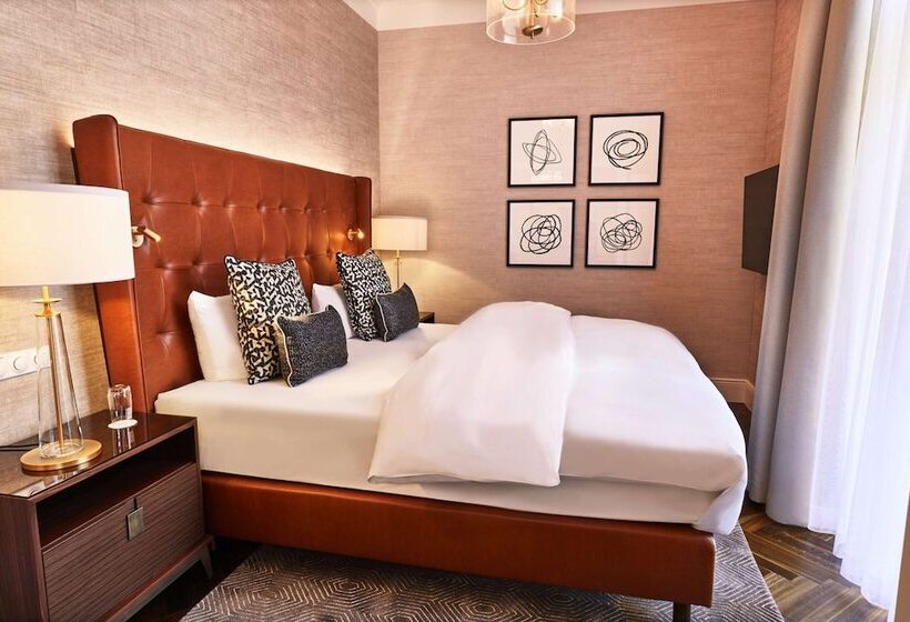 سوییت جونیور, Steigenberger Icon Parkhotel Düsseldorf