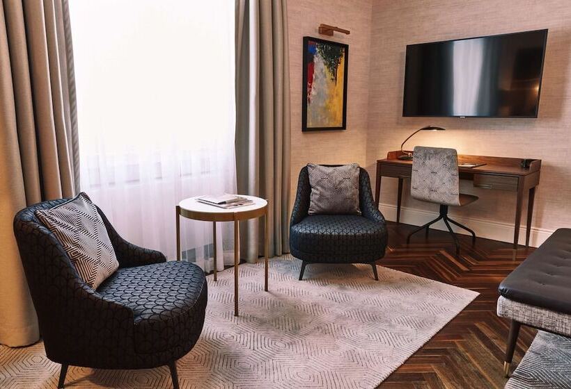 Номер Deluxe, Steigenberger Icon Parkhotel Düsseldorf