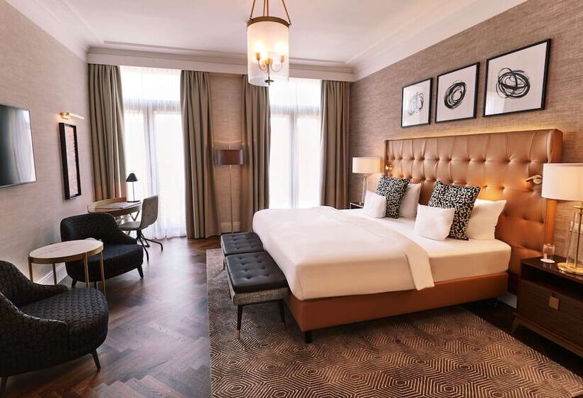 Номер Deluxe, Steigenberger Icon Parkhotel Düsseldorf