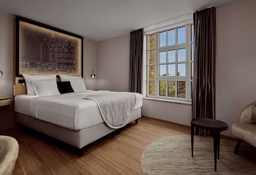 اتاق لوکس, Wasserturm Hotel Cologne, Curio Collection By Hilton