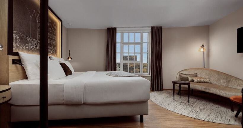 اتاق لوکس, Wasserturm Hotel Cologne, Curio Collection By Hilton