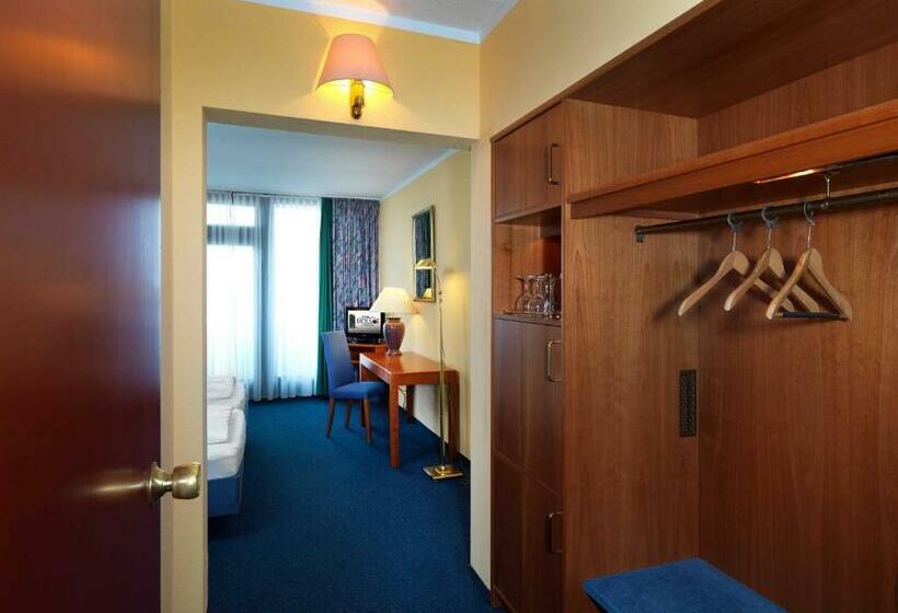 标准单人间, Excelsior Ludwigshafen