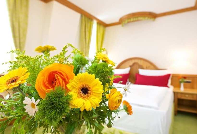 سوییت جونیور, Park Hotel Laim