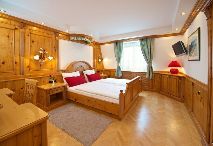 سوییت جونیور, Park Hotel Laim