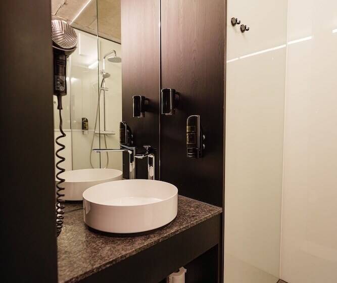 舒适型房间, Roomreich