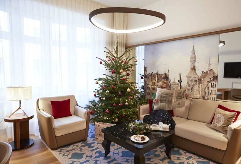 سوییت جونیور, Vier Jahreszeiten Kempinski München