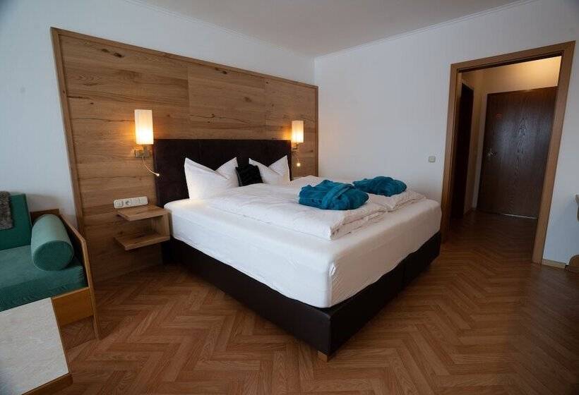 Номер Стандарт с Террасой, Osserhotel Garni