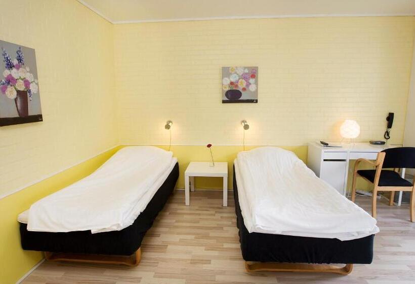 Habitación Triple Estándar, Troense